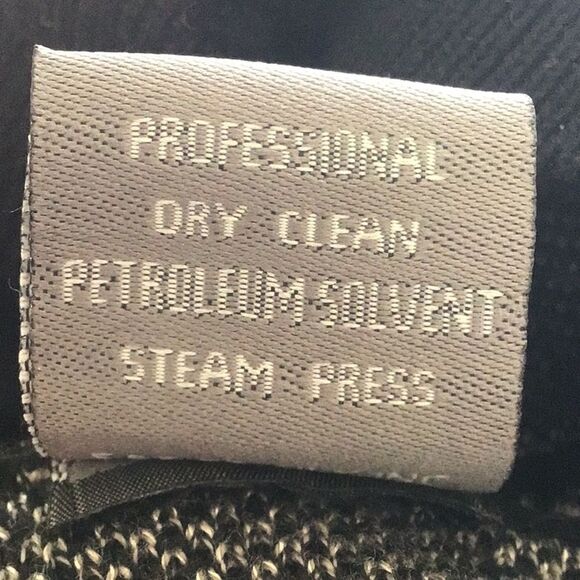 Silversilk Italian Connection Black Geometric Buckle Fur Knit Pullover  NEW - Picture 16 of 16